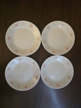 Corelle Forever Yours Pink Hearts 6 3/4" Bread / Dessert Plates set of 4